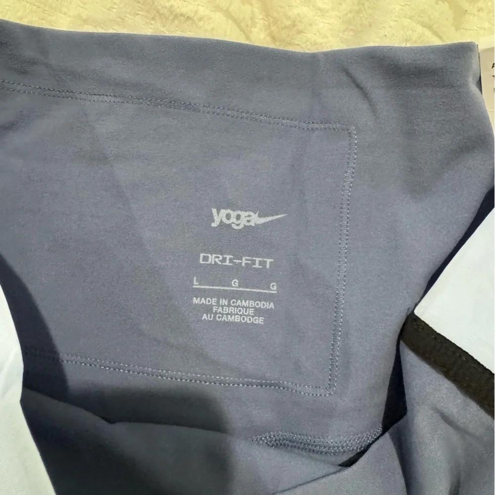 Nike Womens Yoga Luxe Dri-Fit High-Rise 7/8 Tight blue